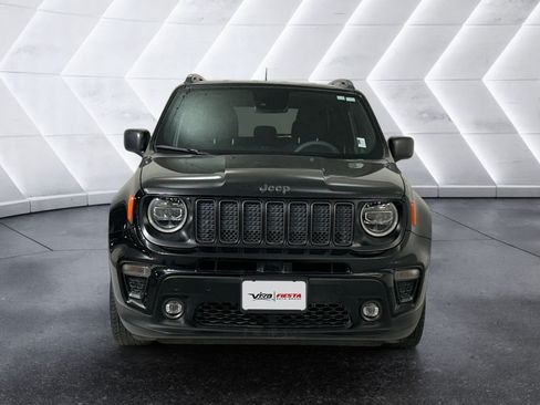 Used 2021 Jeep Renegade Latitude FWD image 2