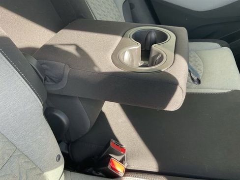 Used 2024 Chevrolet Equinox LS w/ LS Convenience Package image 10