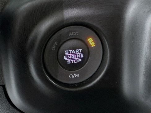 Used 2022 Jeep Gladiator Willys image 31