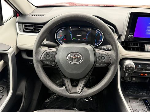 Certified 2025 Toyota RAV4 XLE w/ Convenience Package image 13