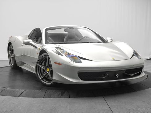 Used 2012 Ferrari 458 Spider RWD image 1