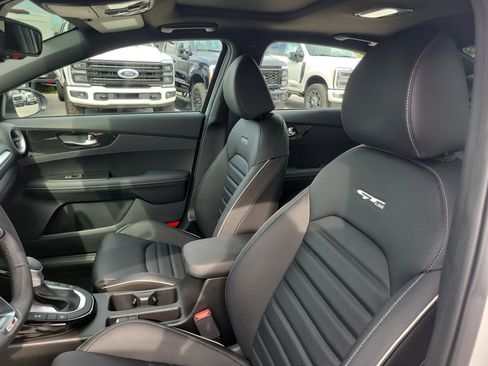 Used 2024 Kia Forte GT-Line w/ GT-Line Premium Package image 10