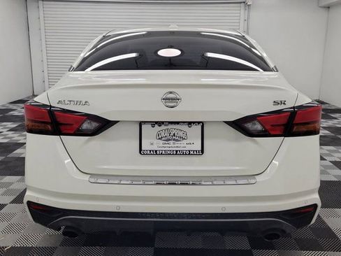 Used 2021 Nissan Altima 2.5 SR FWD image 5