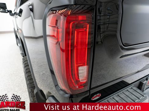 Used 2020 GMC Sierra 2500 Denali w/ Denali Ultimate Package AWD/4WD image 9