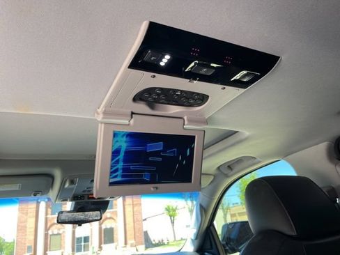 Used 2020 Cadillac Escalade Luxury AWD/4WD image 21