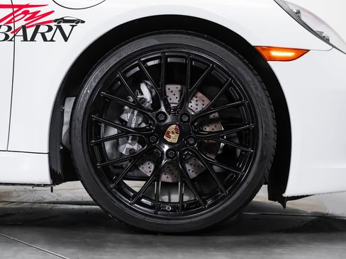 Used 2017 Porsche 911 Carrera RWD image 23