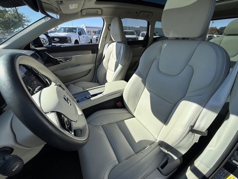 Certified 2024 Volvo V90 B6 Cross Country Ultimate image 16