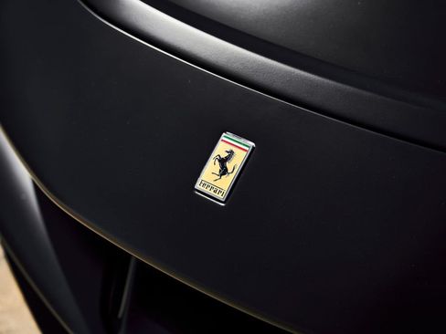 Used 2024 Ferrari SF90 Spider AWD/4WD image 8