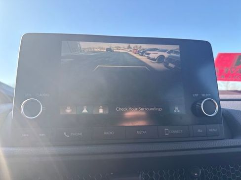 Used 2023 Honda CR-V EX image 32