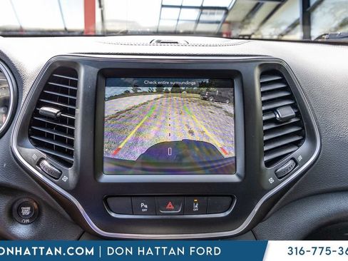 Used 2022 Jeep Cherokee Latitude Lux AWD/4WD image 9