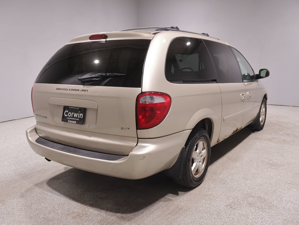 Used 2007 Dodge Grand Caravan SXT FWD image 2