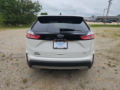 Used 2024 Ford Edge SEL w/ Convenience Package AWD/4WD image 5
