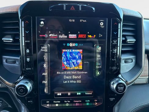 Used 2021 RAM 1500 Limited w/ Body Color Bumper Group image 23