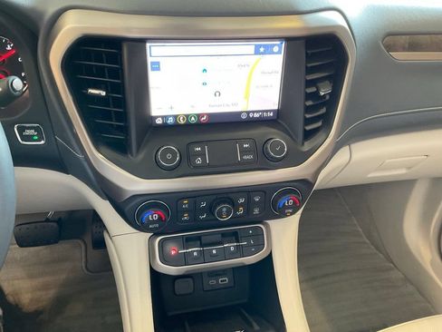 Used 2020 GMC Acadia Denali w/ Denali Ultimate Package AWD/4WD image 16