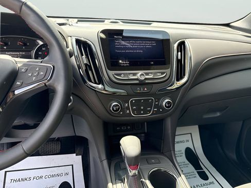 Used 2023 Chevrolet Equinox RS AWD/4WD image 25