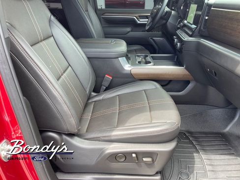 Used 2026 Chevrolet Silverado 2500 High Country w/ High Country Premium Package AWD/4WD image 18