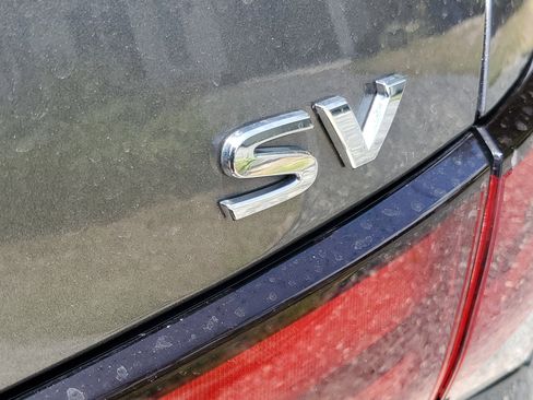 Used 2024 Nissan Sentra SV image 9