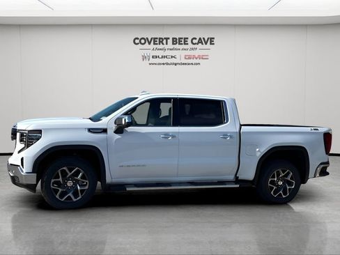 New 2026 GMC Sierra 1500 SLT image 4