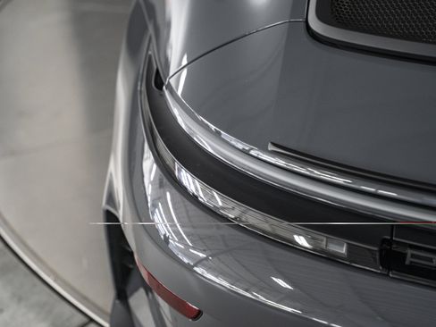 Used 2025 Porsche 911 GT3 RWD image 17