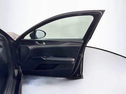 Used 2025 Kia K5 LXS image 32