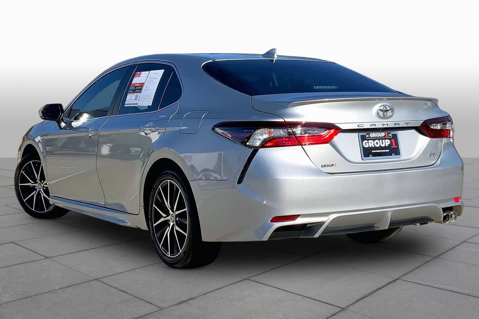 Used 2024 Toyota Camry SE FWD image 12