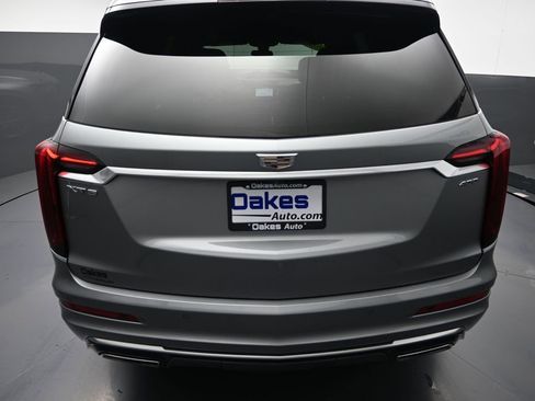 Used 2025 Cadillac XT6 Premium Luxury FWD image 32