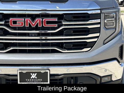 New 2026 GMC Sierra 1500 SLT AWD/4WD image 9