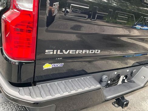 Used 2023 Chevrolet Silverado 1500 Custom AWD/4WD image 28