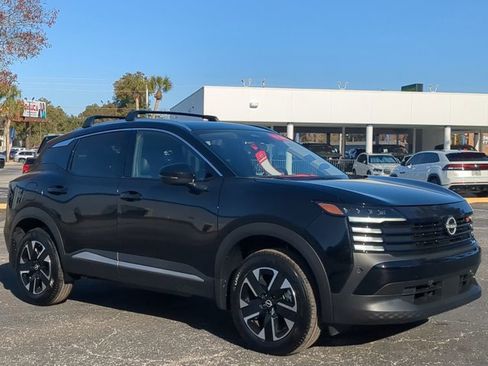 Certified 2026 Nissan Kicks SR w/ Cold Weather Package image 2