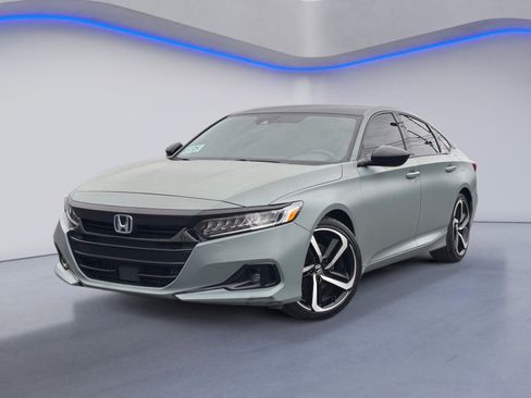 Used 2022 Honda Accord Sport image 2