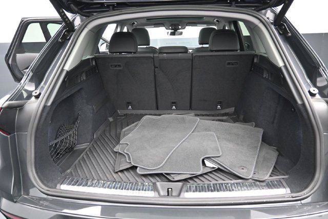 Used 2025 Audi Q5 Premium AWD/4WD image 31