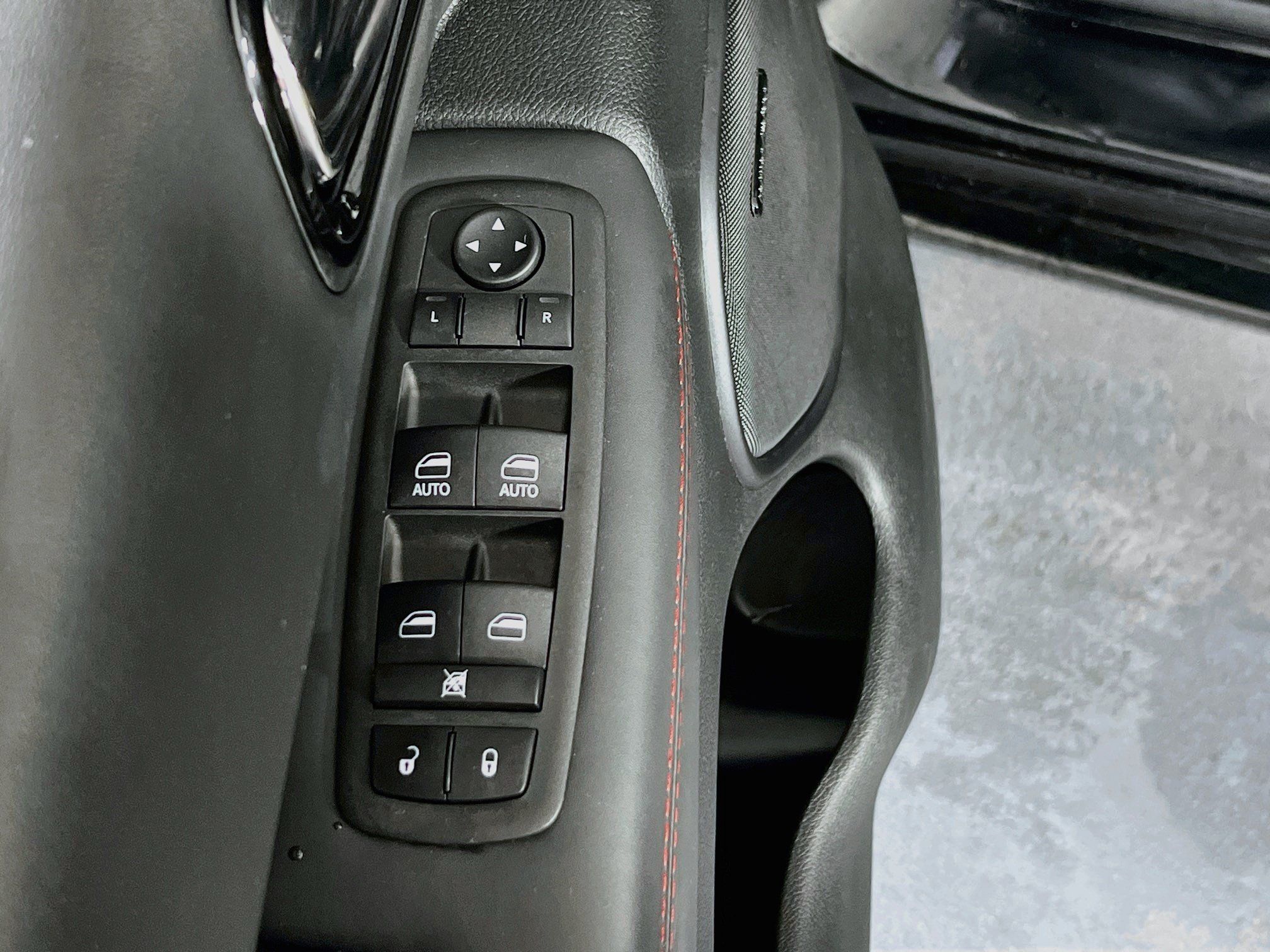 Used 2023 Dodge Durango R/T AWD/4WD image 18