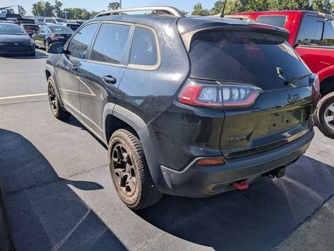Used 2019 Jeep Cherokee Trailhawk AWD/4WD image 4