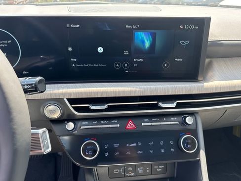 New 2025 Hyundai Sonata Limited image 17