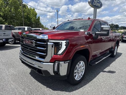 Used 2024 GMC Sierra 2500 SLT w/ SLT Premium Package AWD/4WD image 3