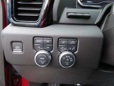 Certified 2024 GMC Sierra 1500 AT4X image 20