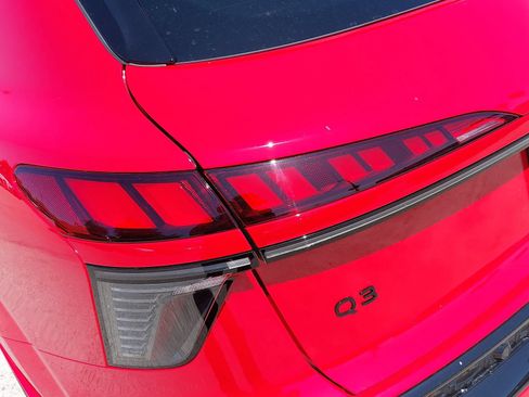 New 2026 Audi Q3 quattro 2.0T AWD/4WD image 38