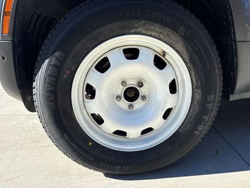 Used 2020 Land Rover Defender 110 S image 11