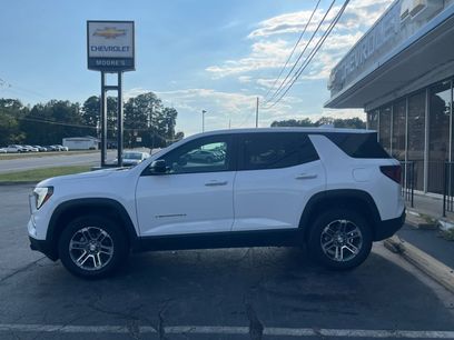 Used 2025 GMC Terrain Elevation