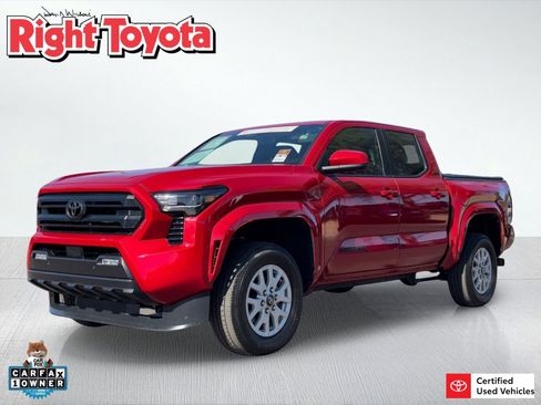 Certified 2025 Toyota Tacoma SR5 image 1