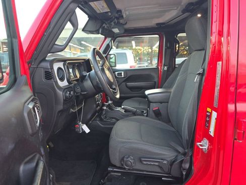 Used 2024 Jeep Wrangler Unlimited Sport AWD/4WD image 7