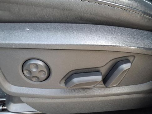 Used 2022 Audi Q5 2.0T Premium Plus image 13