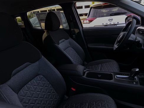 New 2026 Nissan Kicks SV image 21