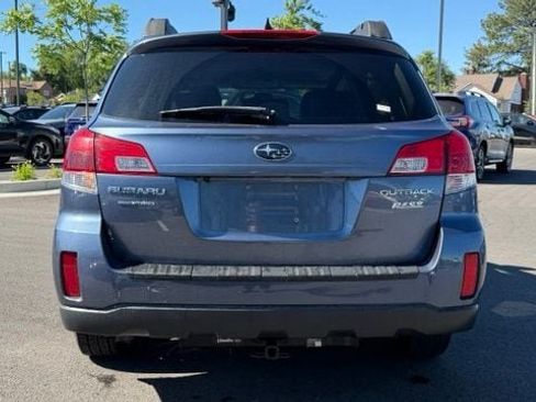 Used 2013 Subaru Outback 2.5i Limited AWD/4WD image 4