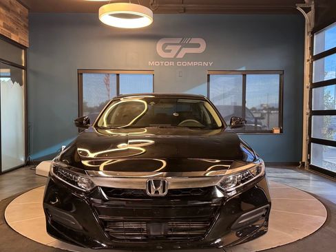 Used 2018 Honda Accord LX image 8