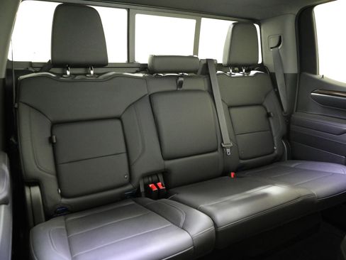 Used 2023 Chevrolet Silverado 1500 RST w/ Rally Edition image 10