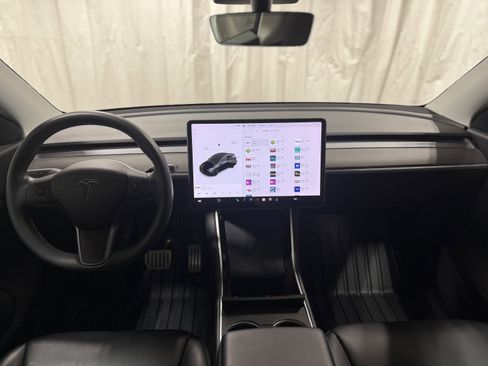 Used 2020 Tesla Model Y Performance image 17