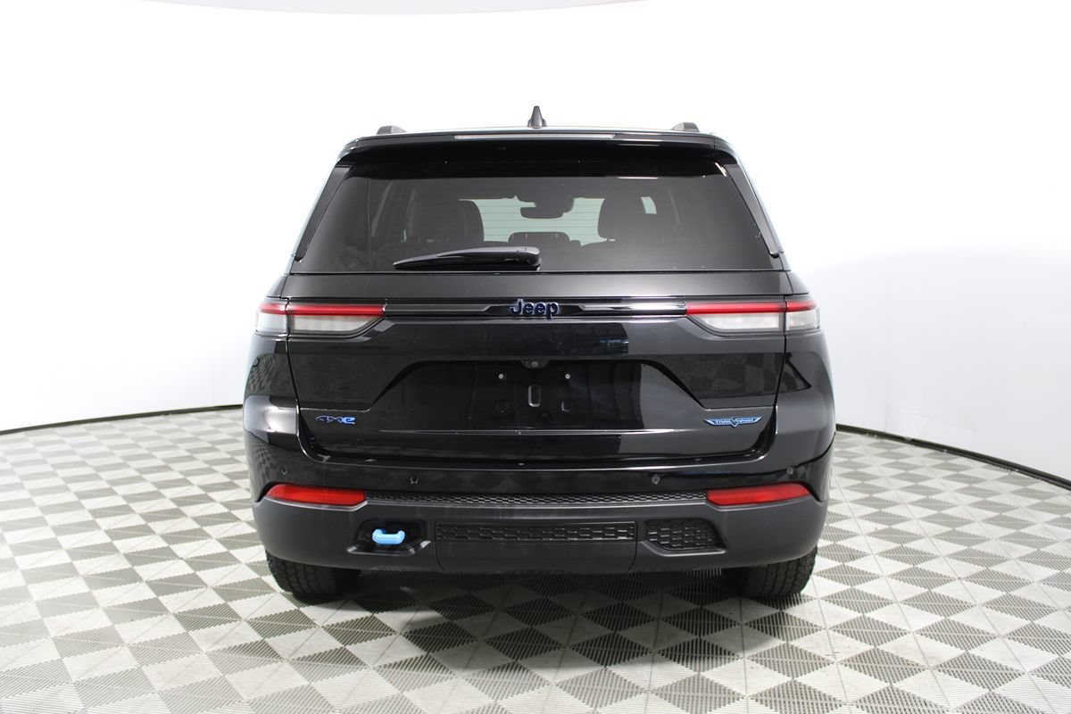 Used 2023 Jeep Grand Cherokee Trailhawk AWD/4WD image 45