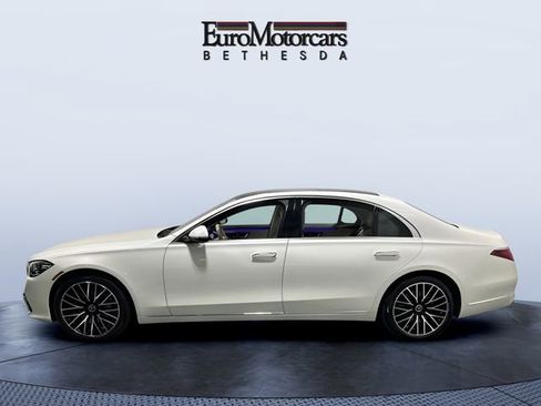 Used 2023 Mercedes-Benz S 580 4MATIC Sedan image 2