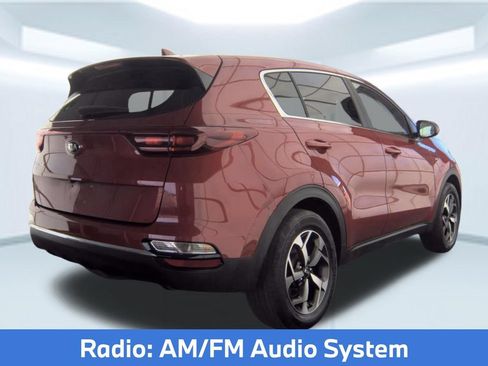 Used 2022 Kia Sportage LX AWD/4WD image 2